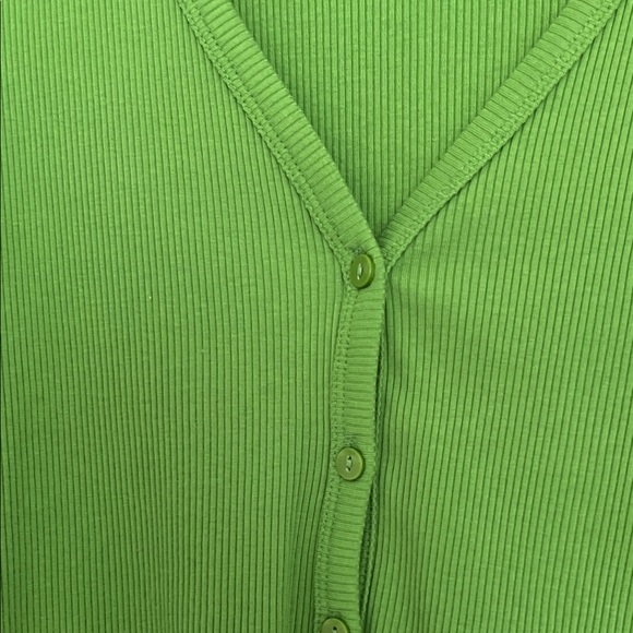 Green Ribbed V-Neck - Picture 3 of 4